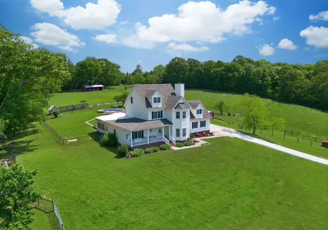 Homes for sale in Vanleer, TN | 1732 Cedar Creek Road, Vanleer, TN 37181 | MLS# 3263230