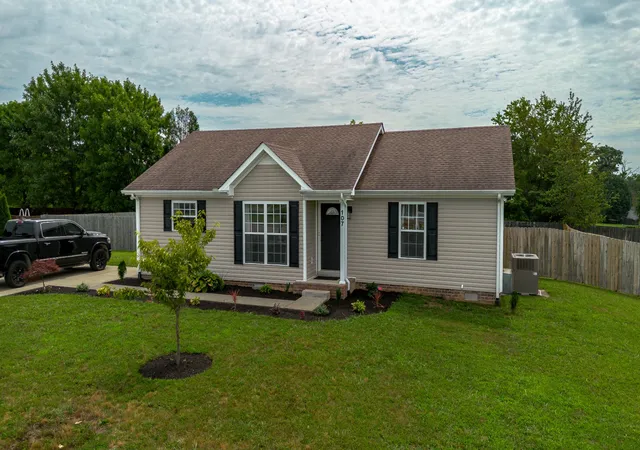 Homes for sale in Portland, TN | 107 Locke Ct, Portland, TN 37148 | MLS# 3263302