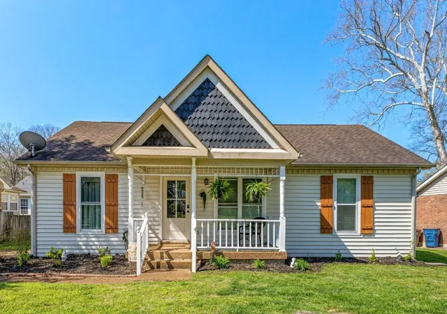 Homes for sale in Goodlettsville, TN | 105 Heathcote Ct, Goodlettsville, TN 37072 | MLS# 3264289