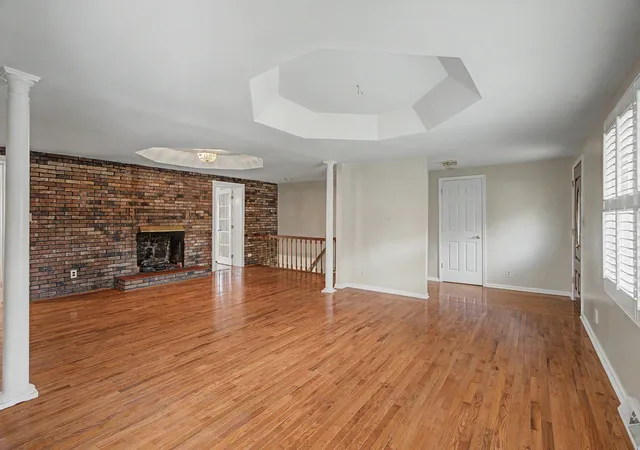 Homes for sale in Adairville, KY | 530 S Main St, Adairville, KY 42202 | MLS# 3262899