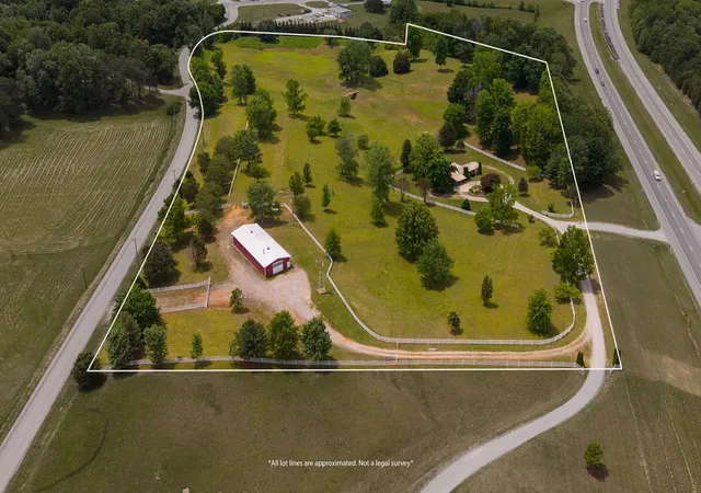 15th image of 310 Park Dr, Rock Island, TN 38581 | MLS# 3262914