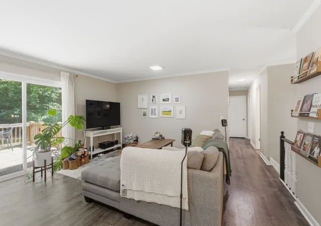 Photo 3 of Single family home for sale at 6419 Charlotte Rd Cir, Nashville, TN 37209 | MLS# 3265751 | Listing updated on 2026-08-20