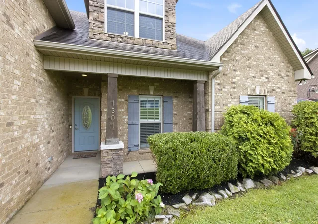 3rd image of 1301 Rivercrest Dr, Murfreesboro, TN 37129 | MLS# 3271971