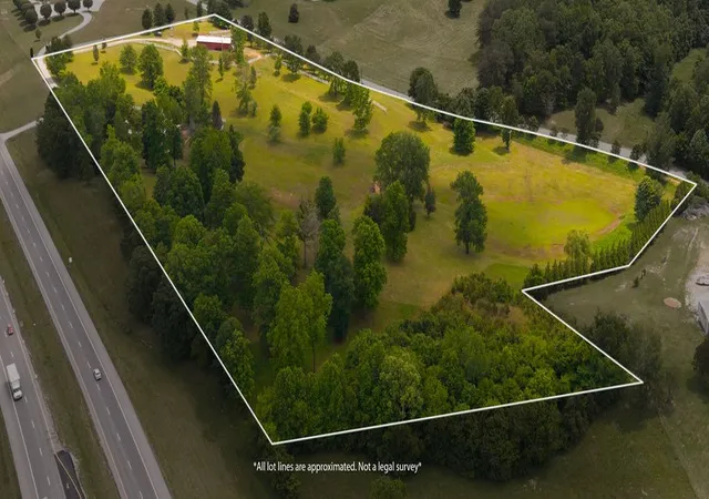 4th image of 390 Park Dr, Rock Island, TN 38581 | MLS# 3262921