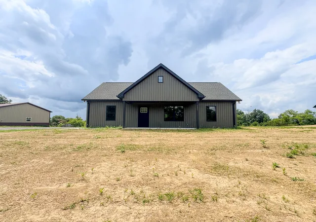 4th image of 4649 Scottsville Rd, Lafayette, TN 37083 | MLS# 3269684