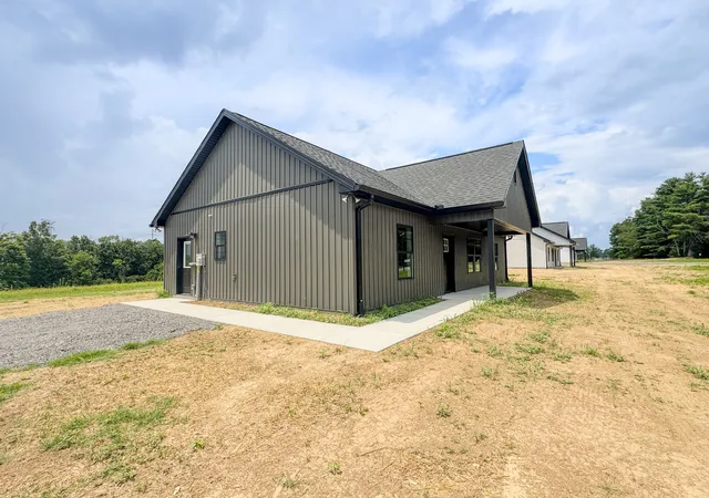 5th image of 4649 Scottsville Rd, Lafayette, TN 37083 | MLS# 3269684