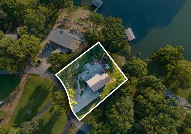 Homes for sale in Old Hickory, TN | 639 Rebel Rd, Old Hickory, TN 37138 | MLS# 3264073