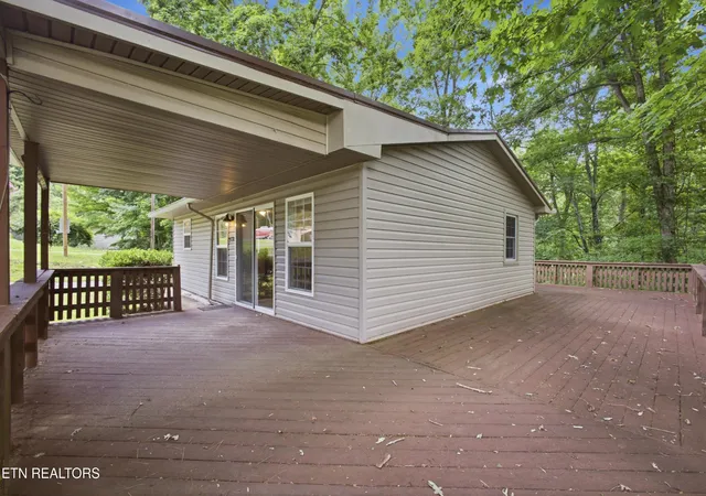 Homes for sale in Crossville, TN | 578 Retreat Dr, Crossville, TN 38572 | MLS# 3262954