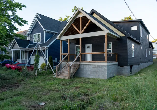 Photo 2 of Single family home for sale at 734b 29th Avenue N, Nashville, TN 37209 | MLS# 3262966 | Listing updated on 2026-08-20