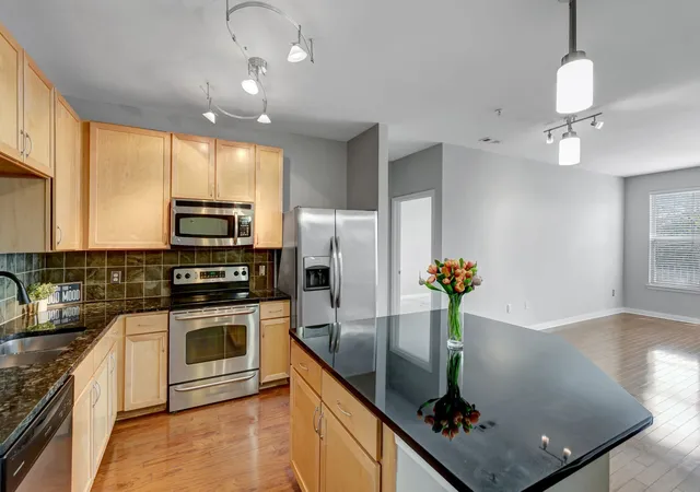 4th image of 3000 Vanderbilt Pl #243, Nashville, TN 37212 | MLS# 3262997