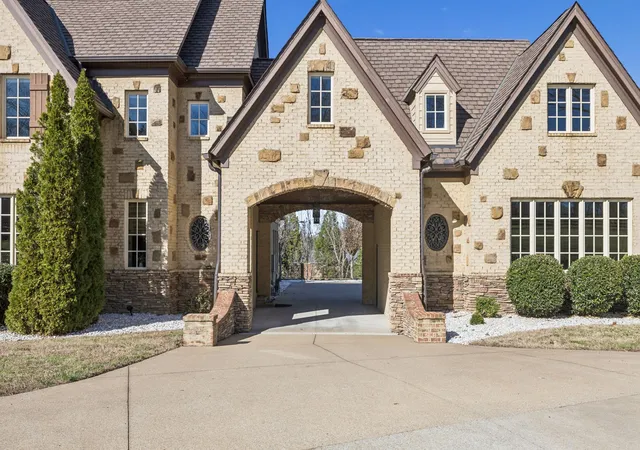 Photo 4 of Single family home for sale at 4330 N Chapel Rd, Franklin, TN 37067 | MLS# 3263346 | Listing updated on 2026-09-21