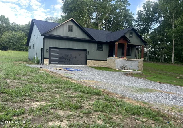 Homes for sale in Jamestown, TN | 214 Georgee Rd, Jamestown, TN 38556 | MLS# 3262990