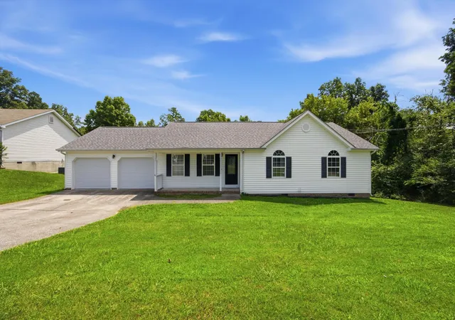 Homes for sale in Ringgold, GA | 144 N Brent Dr, Ringgold, GA 30736 | MLS# 3262992