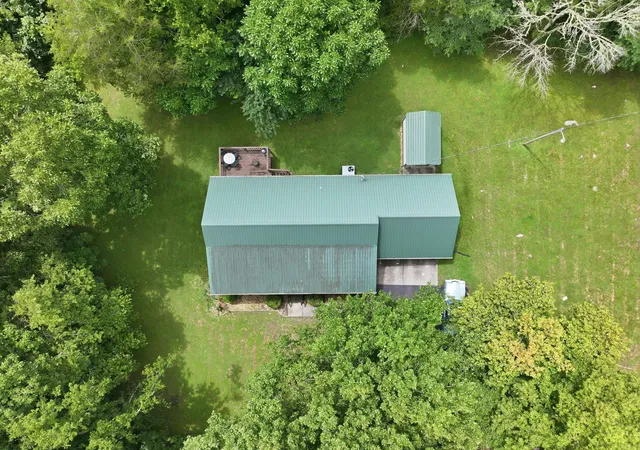 Photo 2 of Single family home for sale at 47 Holly Ln, Woodbury, TN 37190 | MLS# 3263144 | Listing updated on 2026-08-20