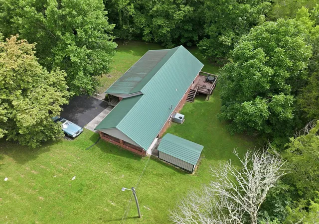 Photo 3 of Single family home for sale at 47 Holly Ln, Woodbury, TN 37190 | MLS# 3263144 | Listing updated on 2026-08-20