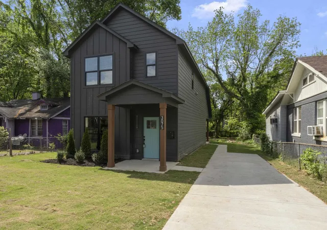 Photo 3 of Single family home for sale at 3075 Spottswood Ave, Memphis, TN 38111 | MLS# 3501492 | Listing updated on 2026-10-01