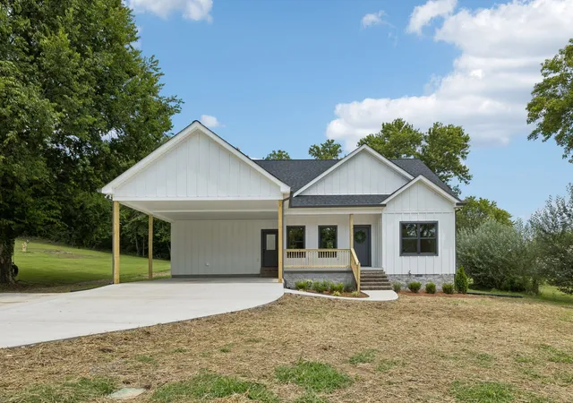 3rd image of 295 Meadow Dr, Gordonsville, TN 38563 | MLS# 3272100