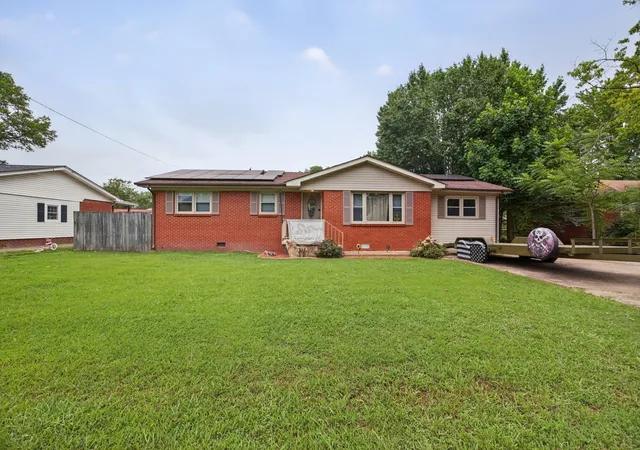 Homes for sale in Hohenwald, TN | 521 Thomas Ave, Hohenwald, TN 38462 | MLS# 3263046
