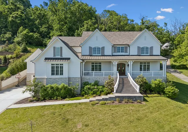 Photo 1 of Mansion for sale at 1019 Stockett Dr, Nashville, TN 37221 | MLS# 3280977 | Listing updated on 2026-08-20