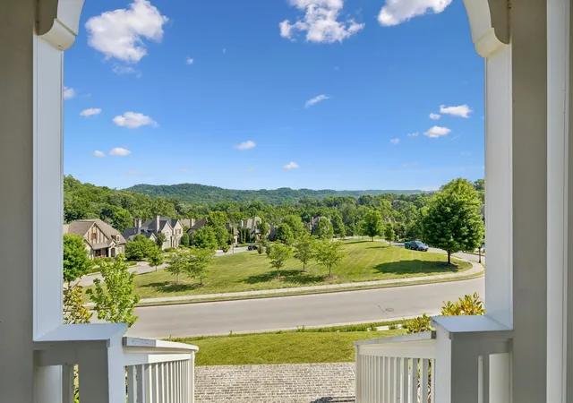 Photo 3 of Single family home for sale at 1019 Stockett Dr, Nashville, TN 37221 | MLS# 3280977 | Listing updated on 2026-08-20