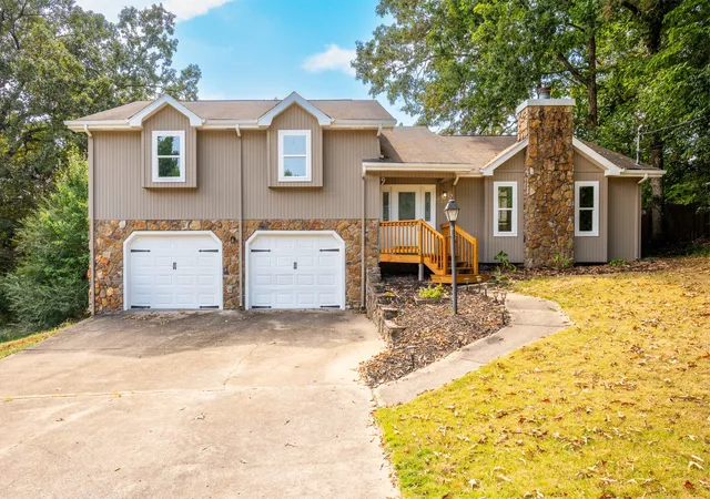 Photo 2 of Single family home for sale at 2418 Cedar Crk Dr, Chattanooga, TN 37421 | MLS# 3263074 | Listing updated on 2026-09-24