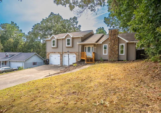 Photo 3 of Single family home for sale at 2418 Cedar Crk Dr, Chattanooga, TN 37421 | MLS# 3263074 | Listing updated on 2026-09-24