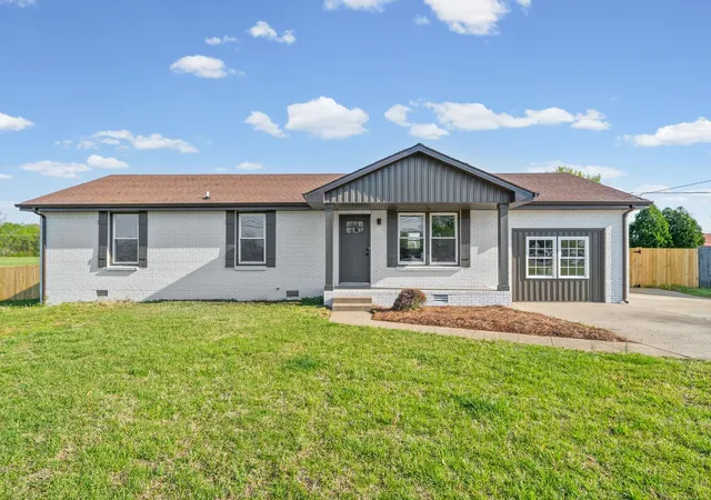 1st image of 341 Cunningham Ln, Clarksville, TN 37042 | MLS# 3263075