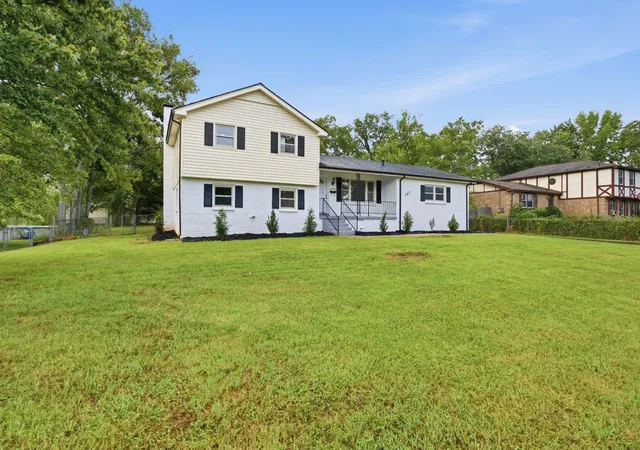 2nd image of 405 Beechwood Ct, Smyrna, TN 37167 | MLS# 3263135