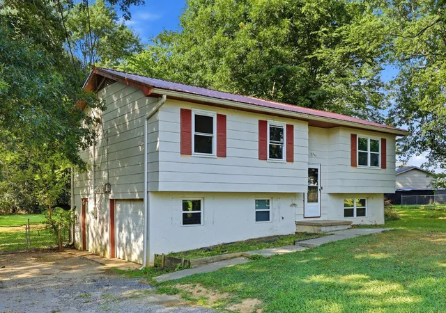 Homes for sale in Cleveland, TN | 3245 Headrick Lane Se, Cleveland, TN 37323 | MLS# 3263161