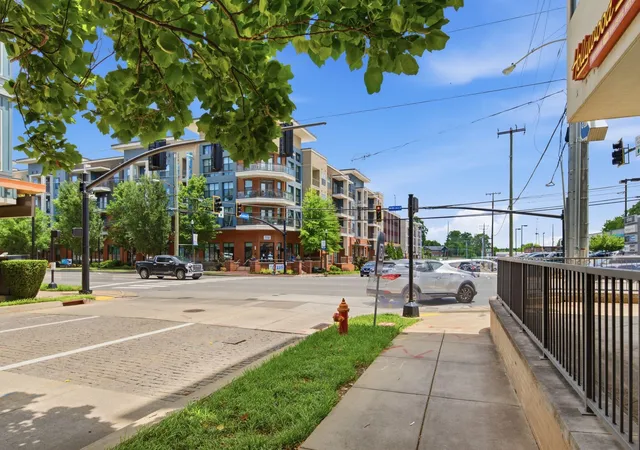 Listing Photo 5 - Condo for sale in building located at 2407 8Th Ave S, Nashville, TN 37204 - Unit #512