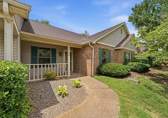 Homes for sale in Antioch, TN | 534 Upsall Dr, Antioch, TN 37013 | MLS# 3263180