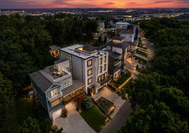 Photo 1 of Single family home for sale at 6124 Hill Cir, Nashville, TN 37209 | MLS# 3309112 | Listing updated on 2026-08-18