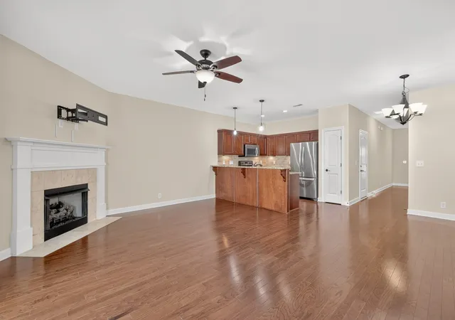 Listing Photo 4 - Condo for sale in building located at 2342 N Tennessee Blvd, Murfreesboro, TN 37130 - Unit #703