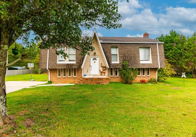Photo 2 of Single family home for sale at 60 Walker St, Ringgold, GA 30736 | MLS# 3263187 | Listing updated on 2026-09-19