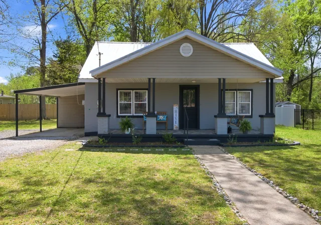 Homes for sale in Tullahoma, TN | 234 Reeves St, Tullahoma, TN 37388 | MLS# 3263205