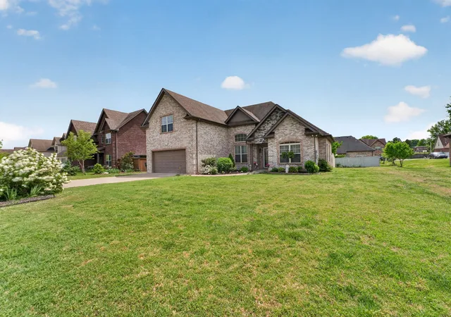 Photo 1 of Single family home for sale at 1640 Drayton Dr, Murfreesboro, TN 37130 | MLS# 3263196 | Listing updated on 2026-08-20