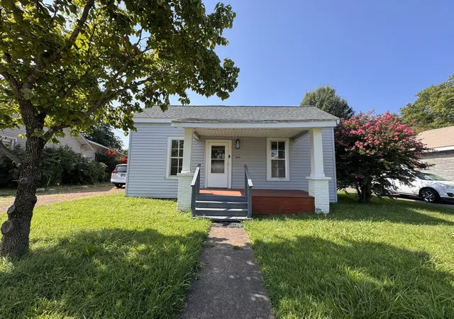 2nd image of 805 E Todd St, Union City, TN 38261 | MLS# 3269978