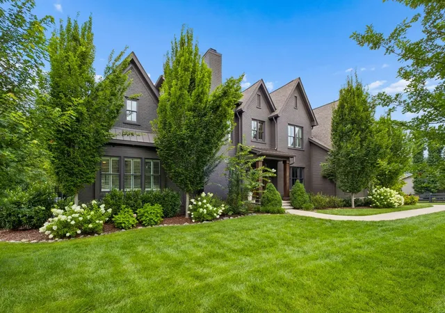 1st image of 4613 Chalmers Dr, Nashville, TN 37215 | MLS# 3263215
