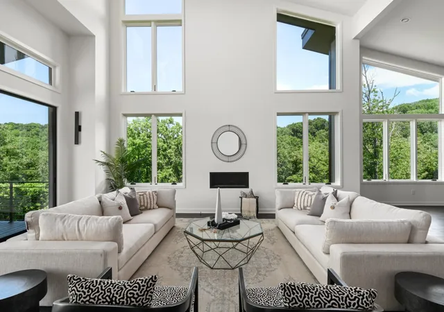 2nd image of 5812 Woodland Hills Dr, Nashville, TN 37211 | MLS# 3270715