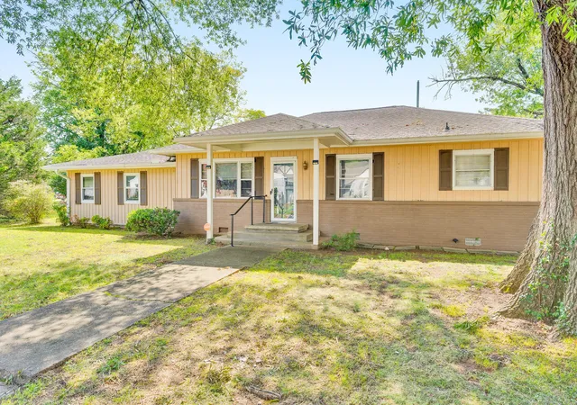Homes for sale in Chattanooga, TN | 300 Haney Dr, Chattanooga, TN 37411 | MLS# 3263242