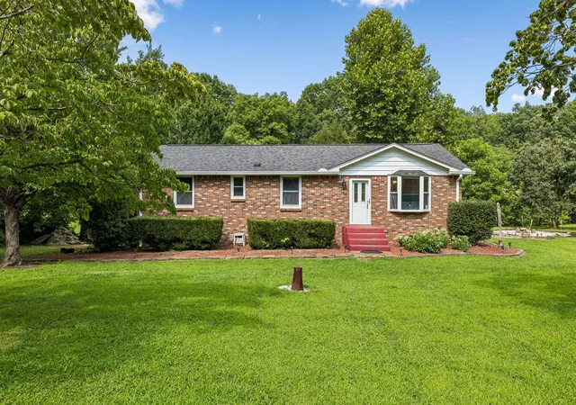 1st image of 2009 Wolfe Rd, White Bluff, TN 37187 | MLS# 3271037