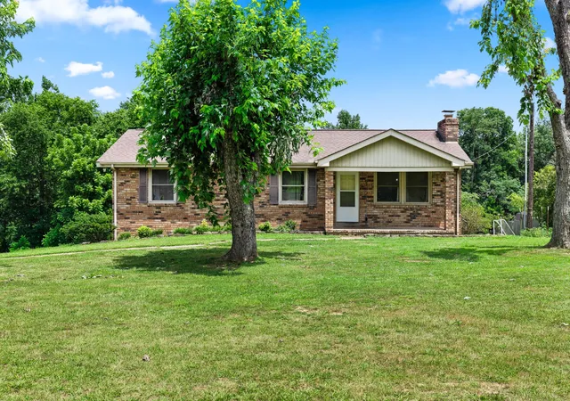 Homes for sale in Joelton, TN | 5664 Eatons Creek Rd, Joelton, TN 37080 | MLS# 3263341