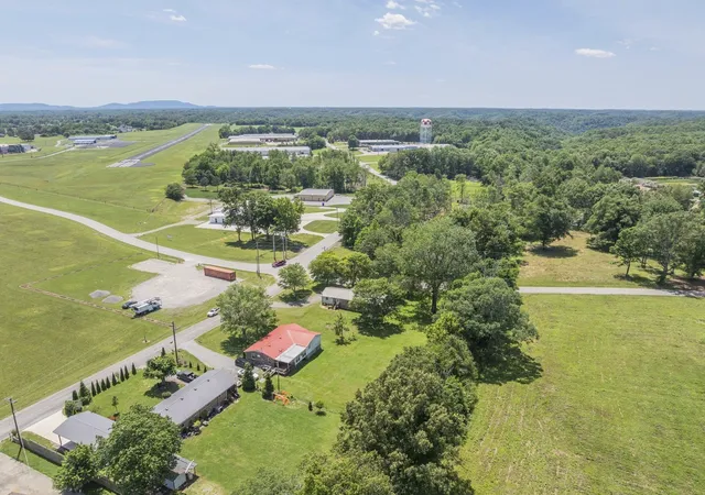 Homes for sale in Smithville, TN | 932 Coconut Ridge Rd, Smithville, TN 37166 | MLS# 3263282