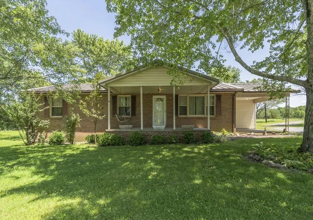 Homes for sale in Smithville, TN | 932 Coconut Ridge Rd, Smithville, TN 37166 | MLS# 3263282