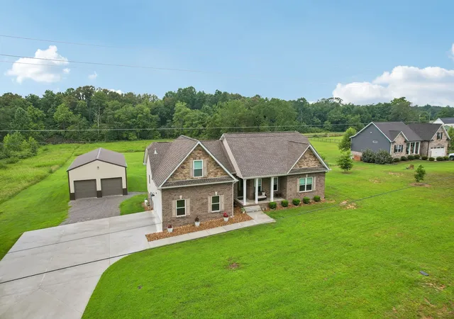 Homes for sale in Dickson, TN | 1036 Hayshed Rd, Dickson, TN 37055 | MLS# 3269694
