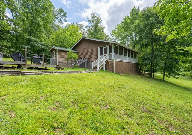 Photo 3 of Single family home for sale at 1454 Cherokee Rd, Waynesboro, TN 38485 | MLS# 3297841 | Listing updated on 2026-08-20