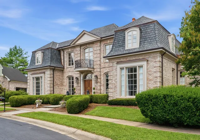 Photo 2 of Sale Pending at 540 Close Ln, Nashville, TN 37205 | MLS# 3269699 | Listing updated on 2026-08-20