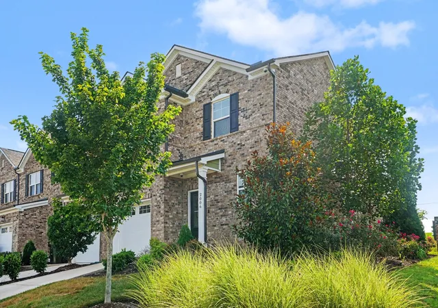 Homes for sale in Gallatin, TN | 2006 Sperling Dr, Gallatin, TN 37066 | MLS# 3264232