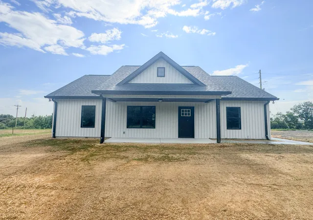 1st image of 4677 Scottsville Rd, Lafayette, TN 37083 | MLS# 3269681