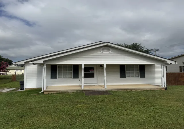 13th image of 225 Rebel Hill St, Mc Minnville, TN 37110 | MLS# 3276556